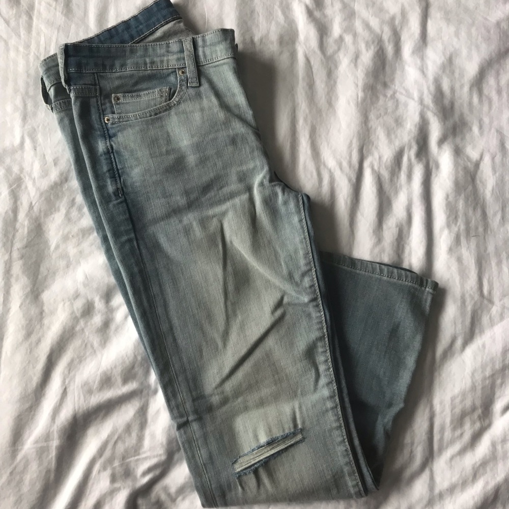 👖 GAP crop kick 3/4 jeans w/ light distress 6/28R